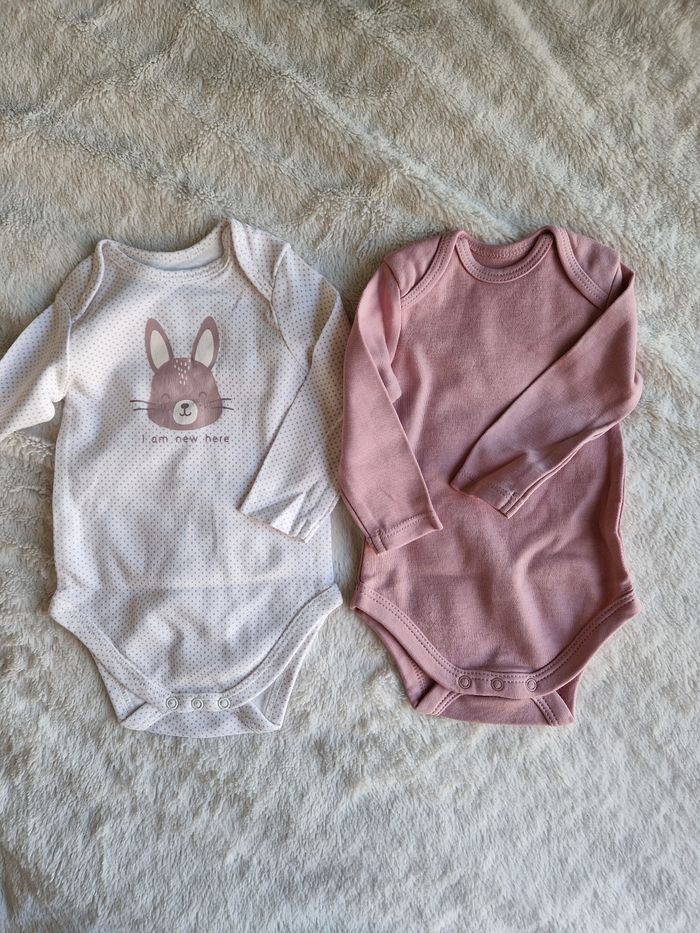 Lot 2 bodies 3 mois - photo numéro 2