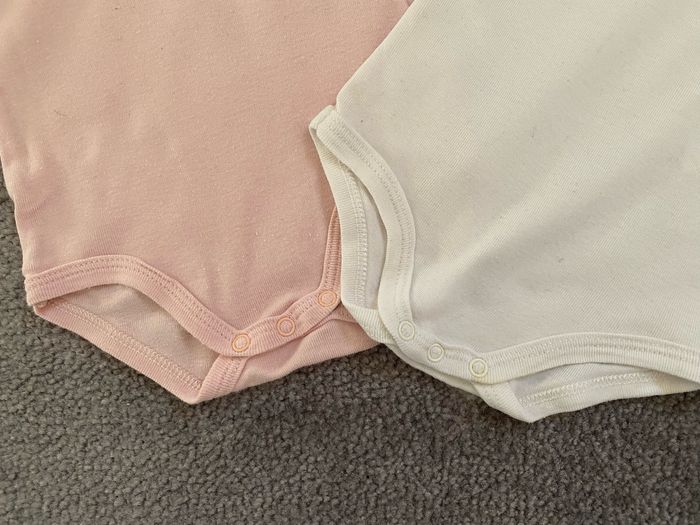 Petit Bateau Lot de 2 bodies 9 mois/71 cm - photo numéro 5