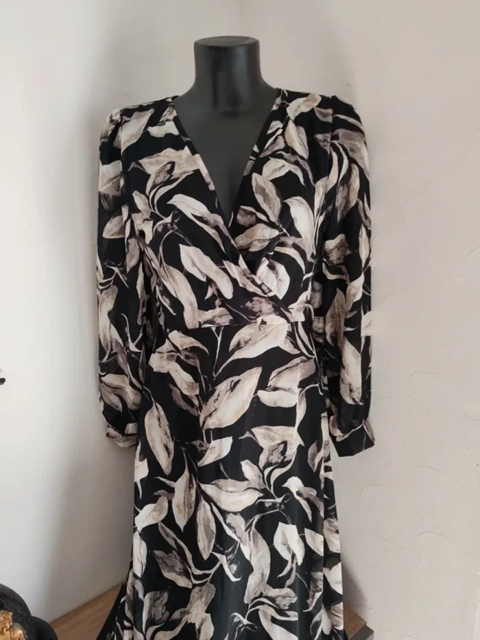 Robe maxi mi-saison taille s-m - photo numéro 2
