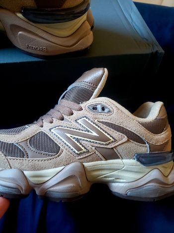 New balance 9060 Mushroom Brown marron champignon taille 37 neuf