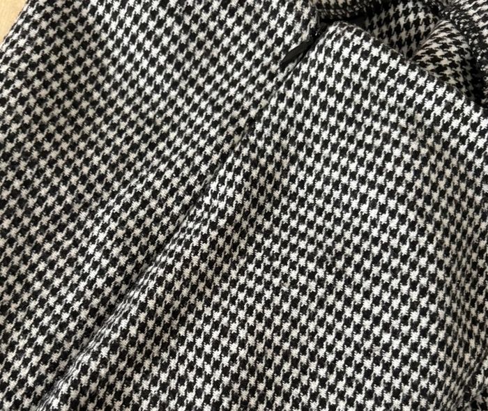 Mini jupe noir et blanc - photo numéro 4