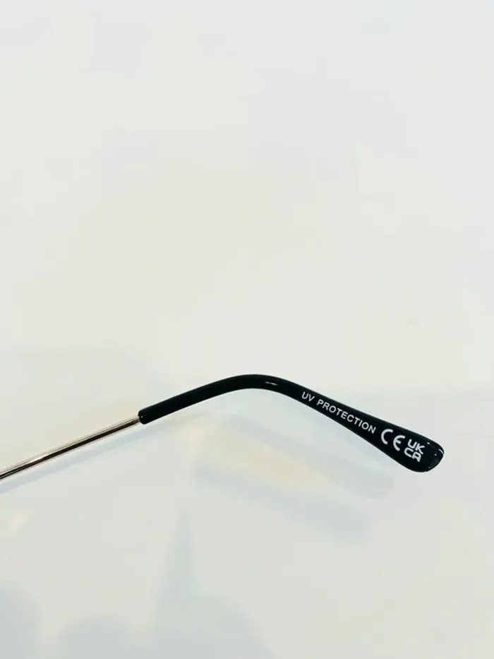 Lunette de soleil femme cats argentée et noire verres dégradés uvprotection catégorie 3 - photo numéro 5