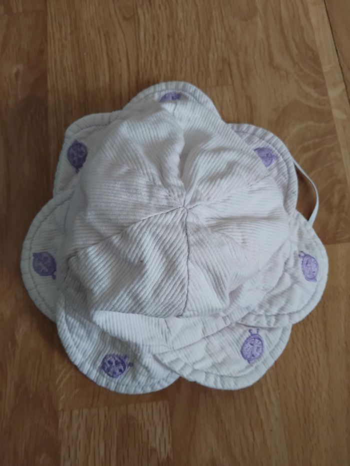 Chapeau fille taille 47(6/12mois) - photo numéro 4