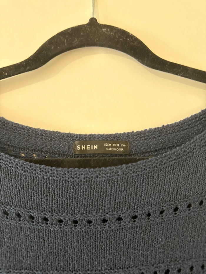 Pull bleu marine ajouré Shein – Taille M – Comme neuf - photo numéro 2