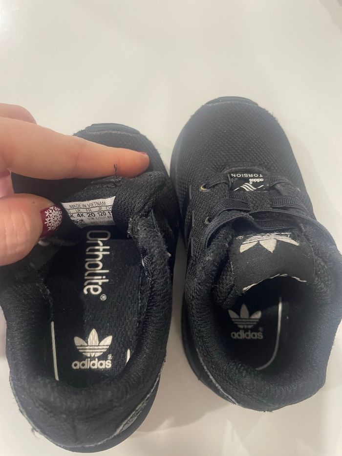 Chaussure adidas taille 20 en très bonne état - photo numéro 2