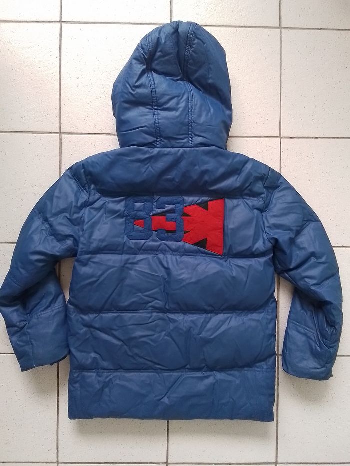 Manteau à capuche col montant. 10ans - photo numéro 2