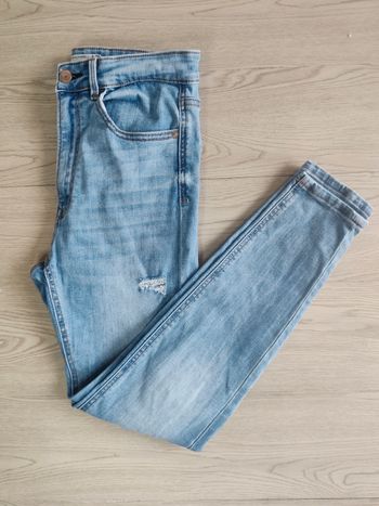 Jean Skinny stradivarius taille 40
