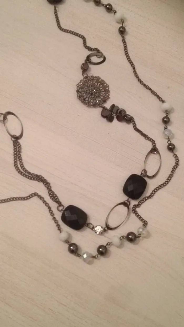Collier sautoir - photo numéro 2