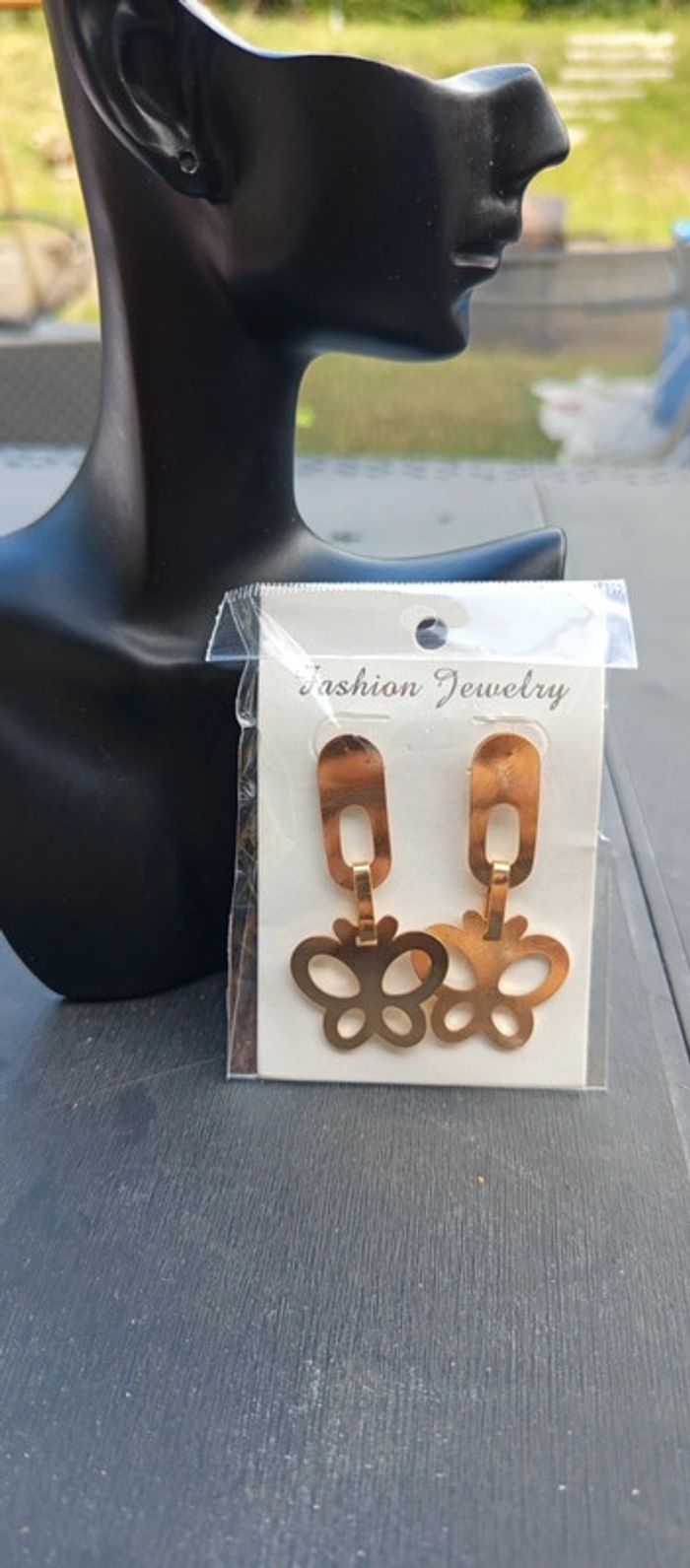Boucles d'oreilles papillon femme - photo numéro 2