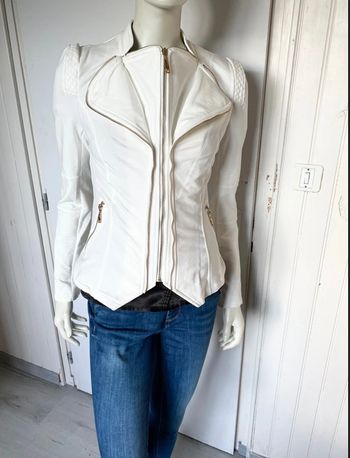 Veste style perfecto – Blanc cassé – Détails dorés – Taille 38/M – Excellent état