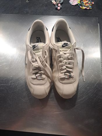 Chaussures nike cortez  taille 41