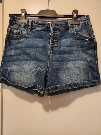 Short en jeans