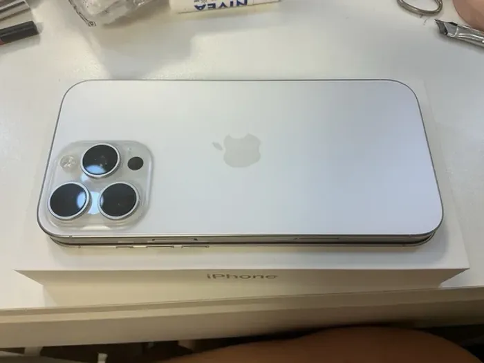 Apple_16_pro_max. - photo numéro 2