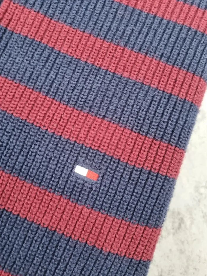Pull Tommy Hilfiger rayé bleu et bordeaux – Taille XL Homme (mesures en photos) - photo numéro 7