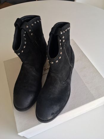 Bottines à clous