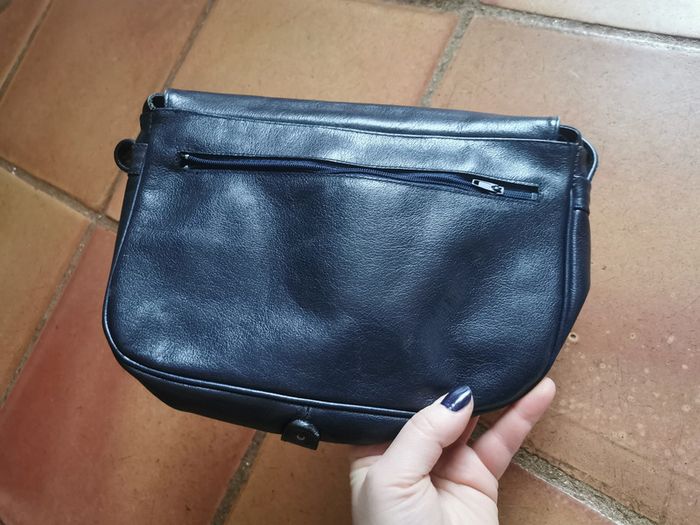 Sac à bandoulière en cuir bleu marine ancien - photo numéro 4