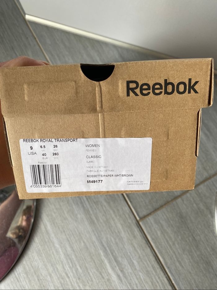 Paire de Reebok royal transport pointure  40 - photo numéro 5