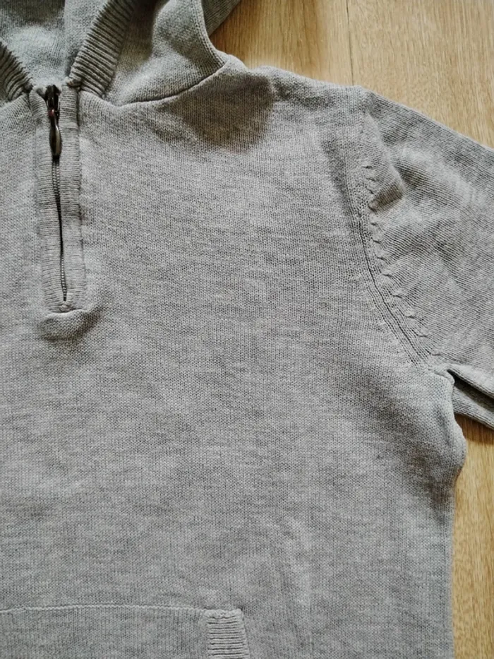 Pull fin à capuche 3 ans - photo numéro 2