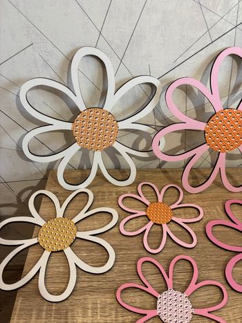 Lot de 6 décorations murales marguerites 