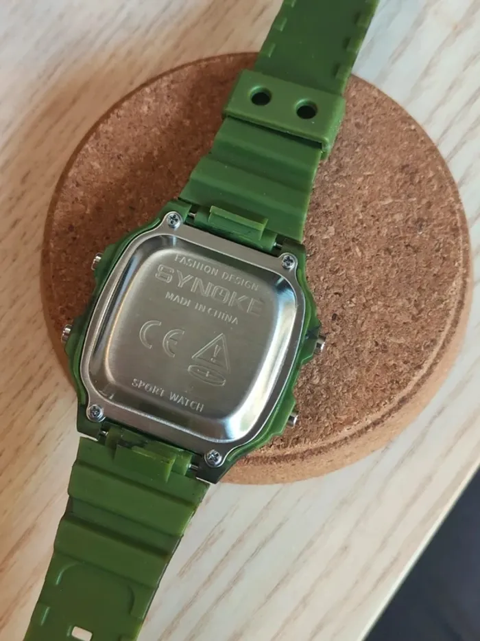 Montre multifonctions vert militaire waterproof - photo numéro 3