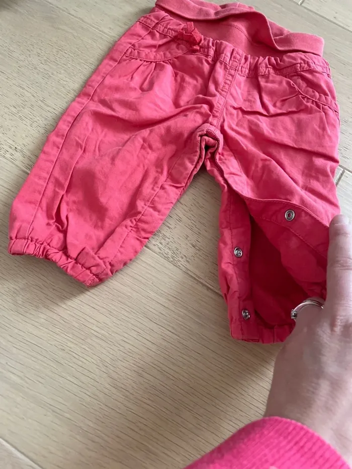 Lot pantalon 9mois - photo numéro 2
