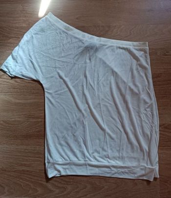 Tee shirt asymétrique 40 Stradivarius