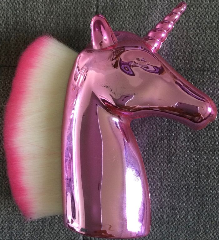 Brosse démaquillante