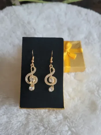 Boucles clefs de musique zirconium