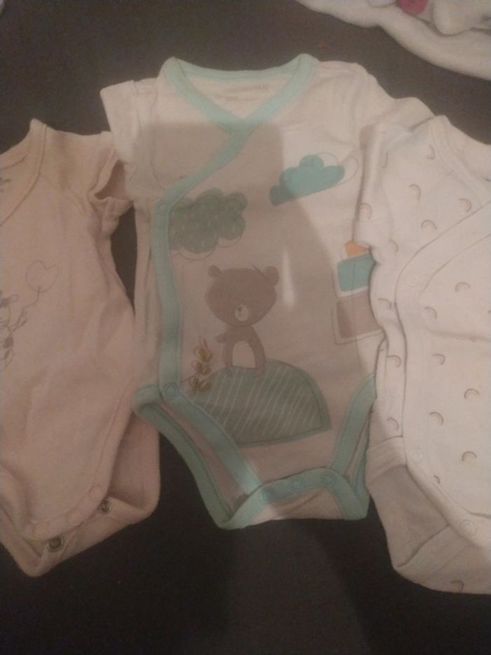 Lot de 3 bodies - photo numéro 3