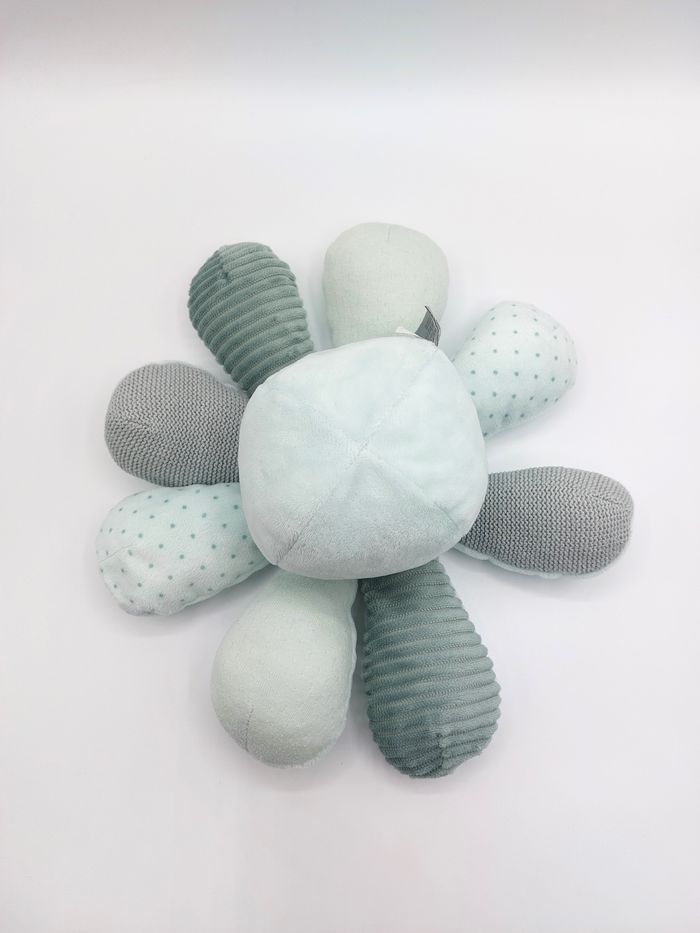 Doudou d’activités NATTOU poulpe pieuvre vert d’eau comme lapidou octopus grelot - photo numéro 2