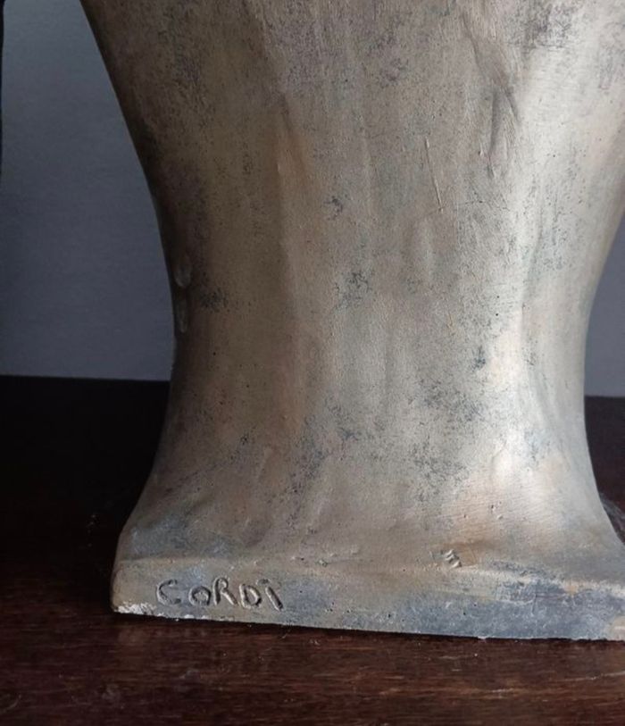 Buste représentant Johnny Hallyday - photo numéro 4