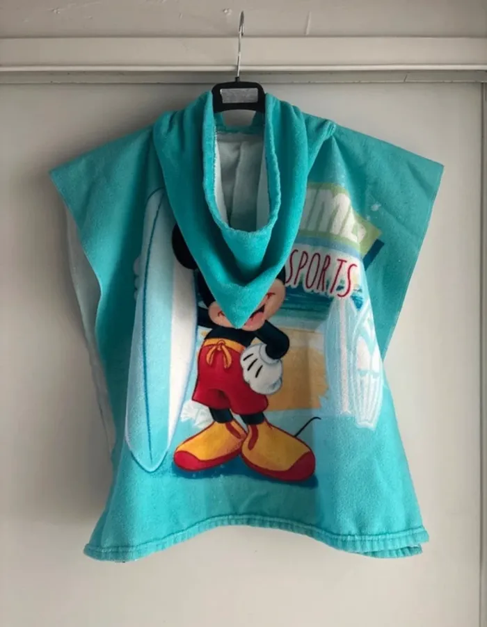 Poncho Mickey enfant : 📸