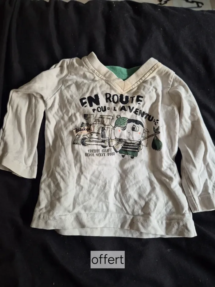 Lot n°2 vêtements bébé garçon 6 mois - photo numéro 2