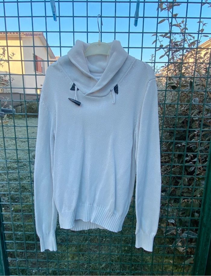Pull gris