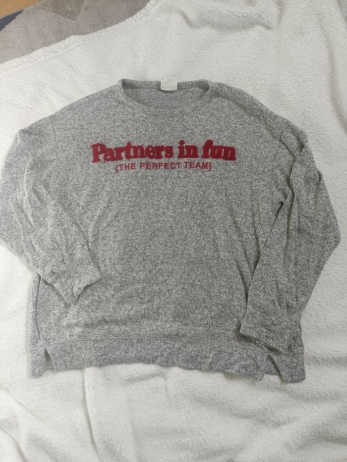 Pull fin gris Zara 10 and