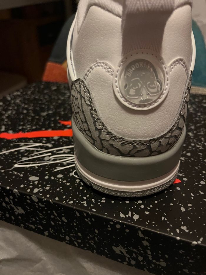 Baskets Jordan neuves - photo numéro 3