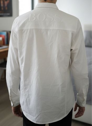 chemise enfant Hugo Boss taille 14 ans