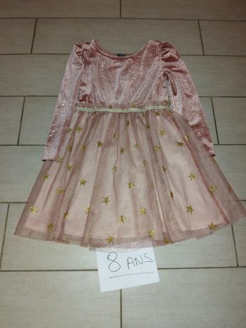 Robe taille 8 noir kiabi