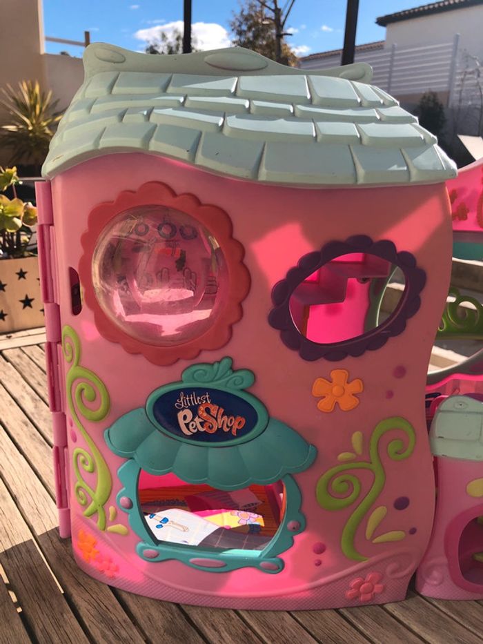 Figurine maison salle de sport gym Littlest Pet Shop