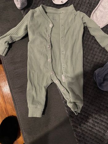body , pyjama et bonnet naissance 
