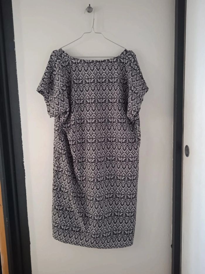 Robe d'été bicolore, en taille XXXL/46 - photo numéro 3