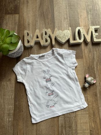 - Tee shirt Kiabi (F)         -  9 mois - Très bon état  