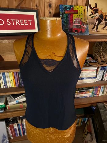 Top bi matière bleu marine dentelle NafNaf XS