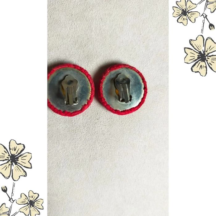 Boucles d’oreilles vintage à clip – Tissu rouge texturé - photo numéro 14