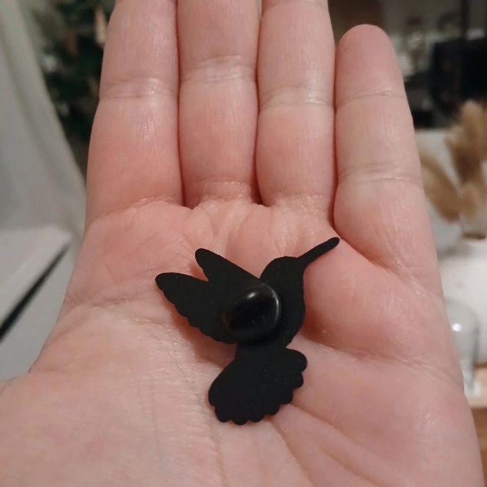 Pin's colibri multicolore - photo numéro 3