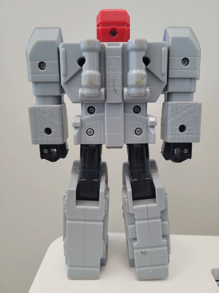 Vends megazord 19 cm power ranger 1999 bandai - photo numéro 2