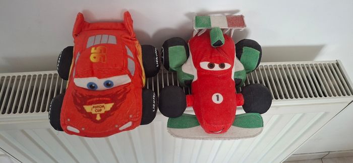 Lot de 2 Peluches Cars - McQueen & Francesco Formula 1 - photo numéro 2