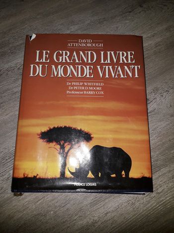 le grand livre du monde vivant