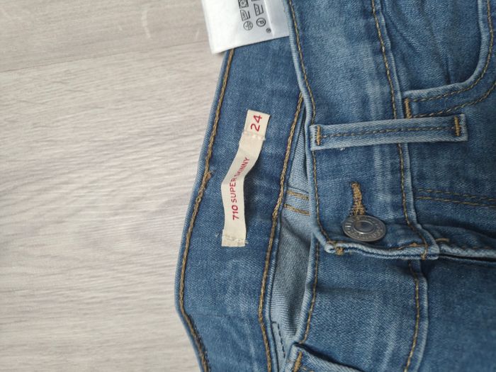 Levi's 710 Skinny=> W24 L30 (taille 34) - photo numéro 4