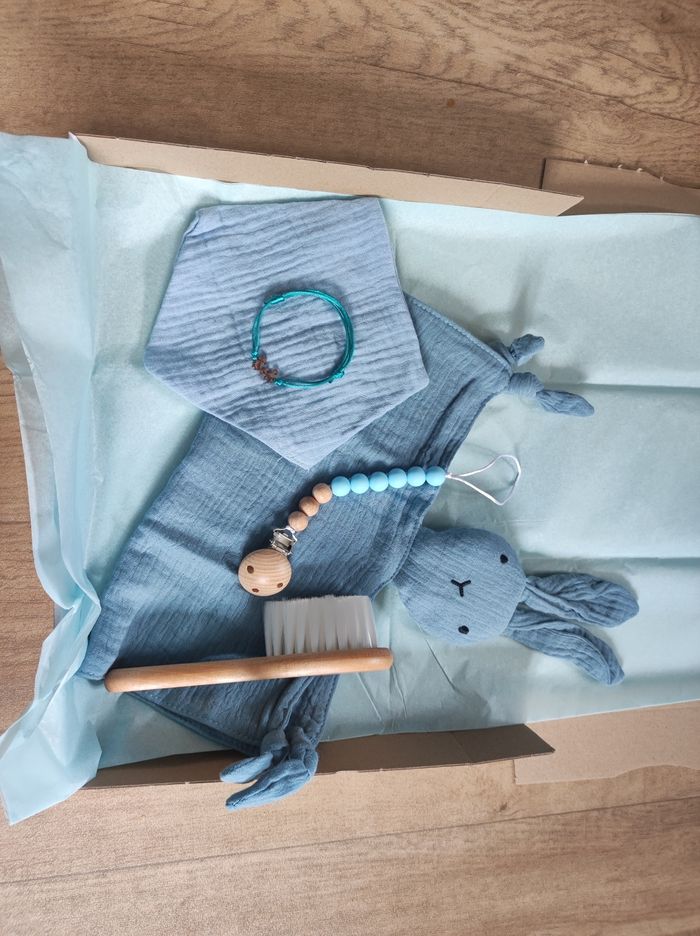 Box cadeau naissance - photo numéro 3